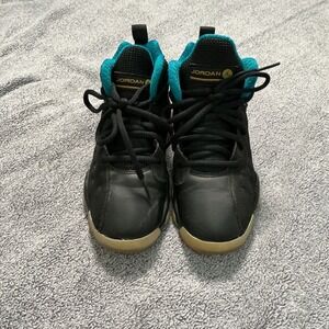 Jordan Team Jordan Kids Sneakers Black Teal Gold 874750-003 Size 1Y